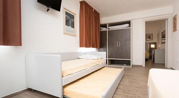 B&B Foscolo Llido Degli Estensi Exteriör bild