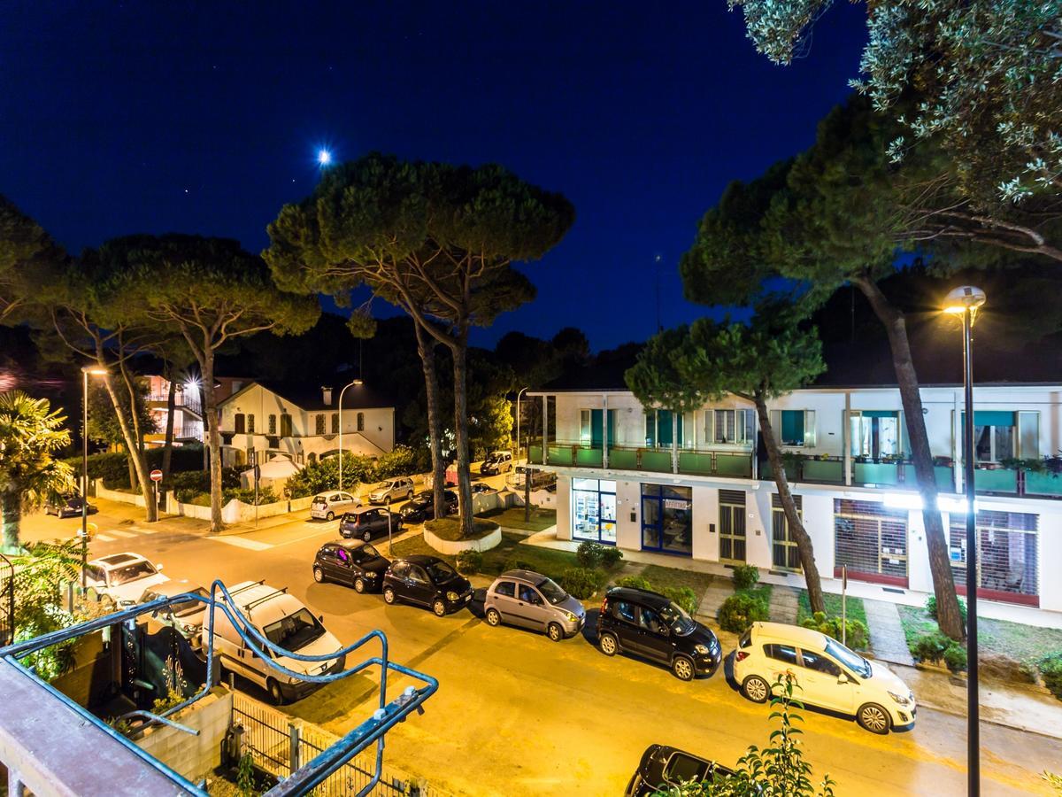 B&B Foscolo Llido Degli Estensi Exteriör bild
