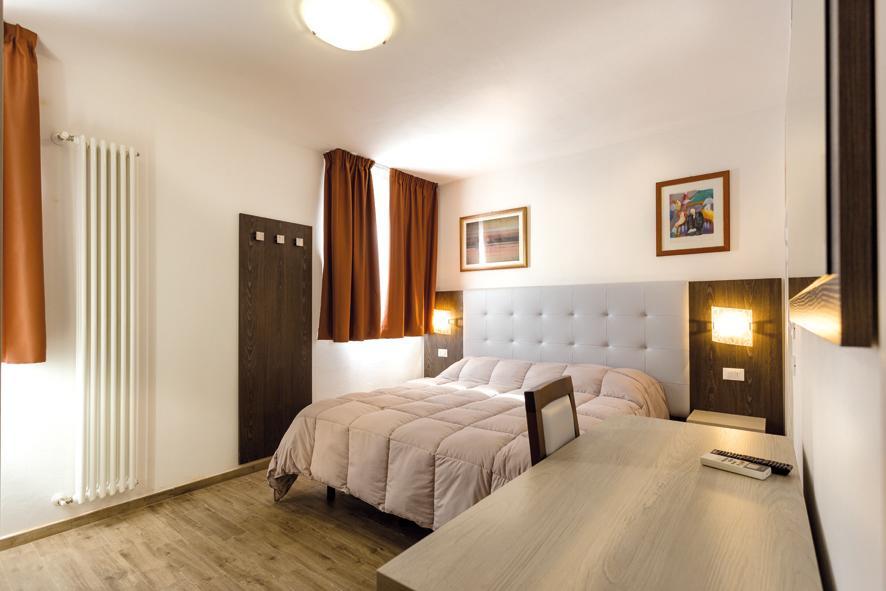 B&B Foscolo Llido Degli Estensi Exteriör bild